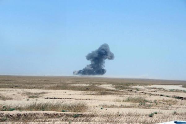 دمرت طائرات القوة الجوية، عددا من مخازن الأسلحة وصناعة العبوات تابعة لعناصر داعش الإرهابية غرب محافظة الانبار.
