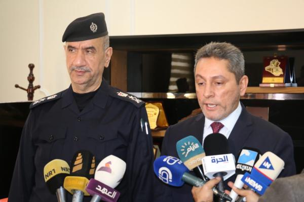 اللجنة العليا لإدارة أعمال الدفاع المدنيّ في العراق تصل البصرة وتعقد اجتماعاً مهماً مع الحكومة التنفيذيّة