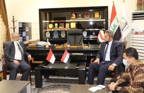 نائب محافظ البصرة يلتقي السفير الإندونيسي لدى جمهورية العراق