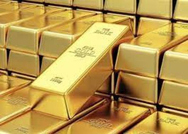 عالمياً.. أسعار الذهب تتراجع عن أعلى مستوياتها مع ارتفاع الدولار
