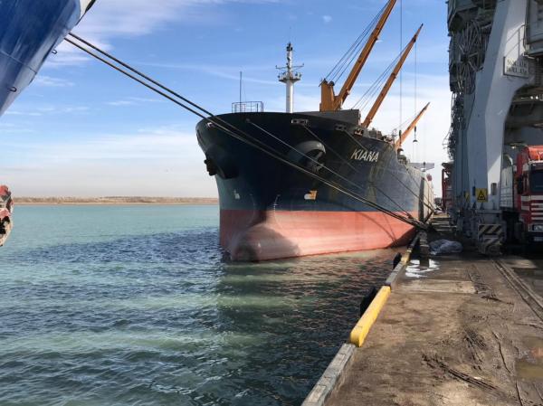 الموانئ: ميناء ام قصر الجنوبي استقبل سفينة محملة بأكثر من 11 ألف طن من مادة الزيت الخام