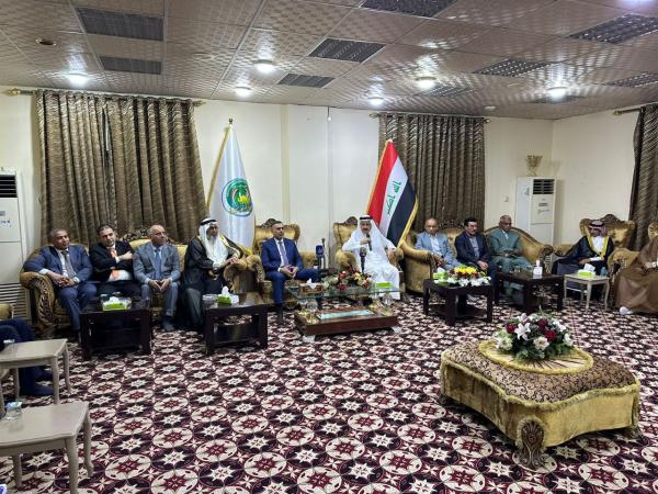محافظ البصرة يبحث مع رئيس الوقف السني في العراق اعادة افتتاح المساجد التي رممت مؤخرا