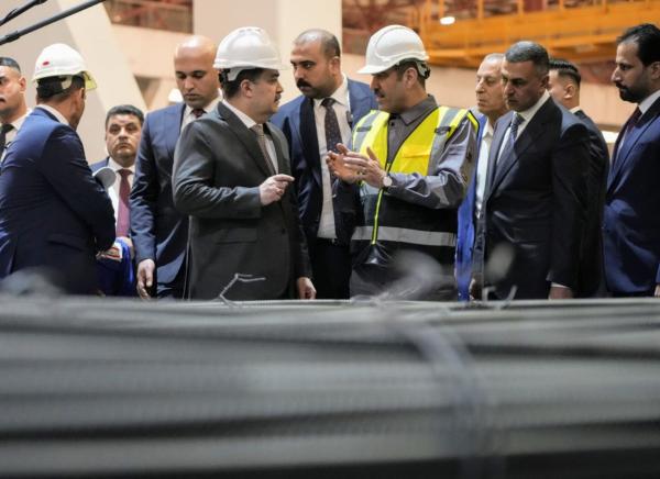 النائب الأول لمحافظ البصرة المهندس "زيد الامارة" يرافق رئيس الوزراء في افتتاح مصنع درفلة الحديد المتوقف منذ عام 2003
