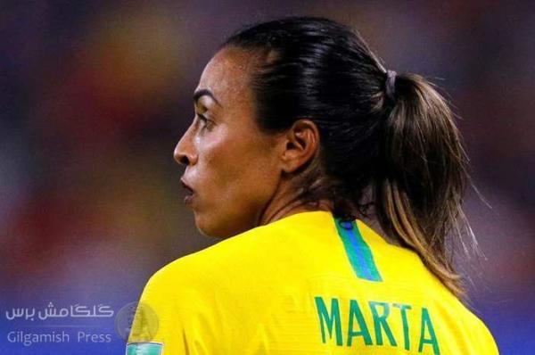 لاعبة برازيلية تحطم رقم كلوزه التاريخي