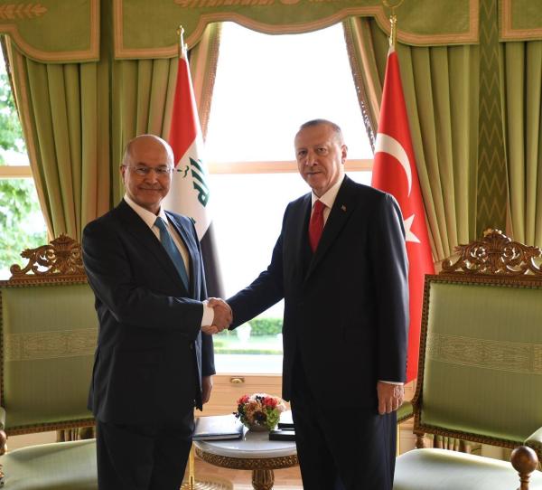 خلال زيارة خاصة..رئيس الجمهورية يلتقي نظيره التركي ويؤكدان أهمية استقرار المنطقة