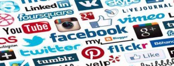 الاتصالات تعتزم رفع الحظر عن مواقع التواصل الاجتماعي خلال العيد