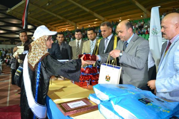 2-7-2013  حضور في احتفالية تخرج طلاب جامعة البصرة
