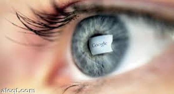 عدسة غوغل “الذكية” تزرع في العين لتصحيح النظر